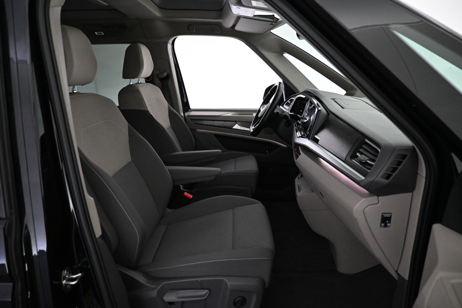 VOLKSWAGEN Multivan 2022