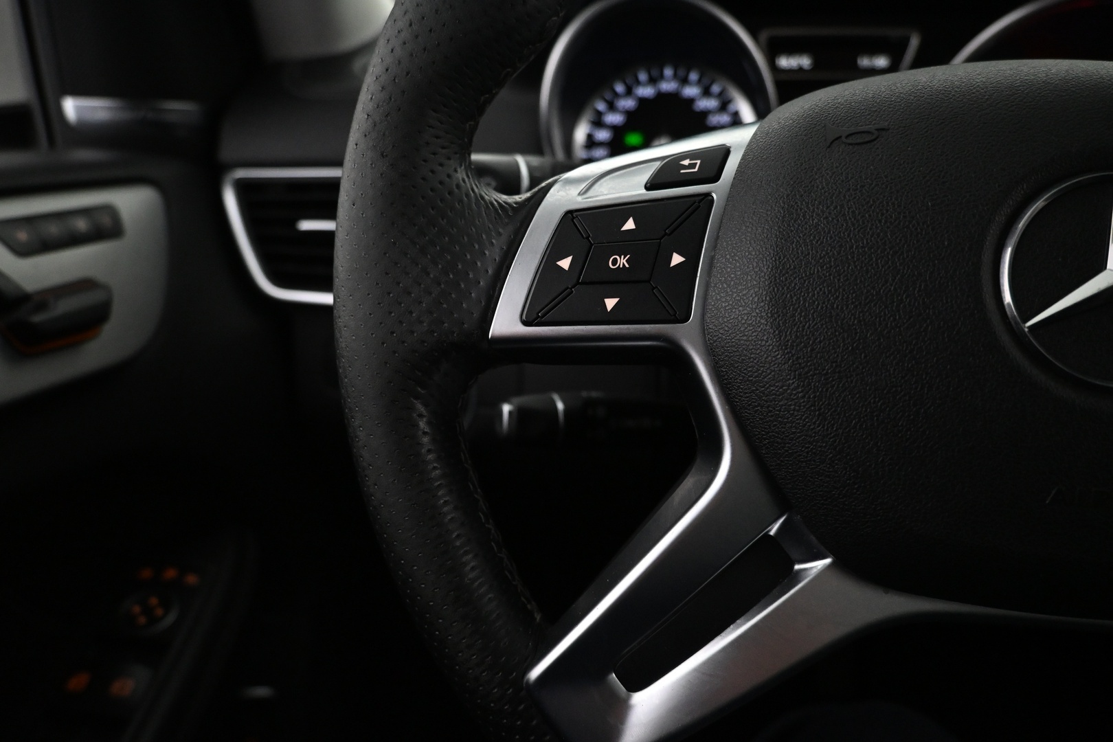 MERCEDES-BENZ GL 2015