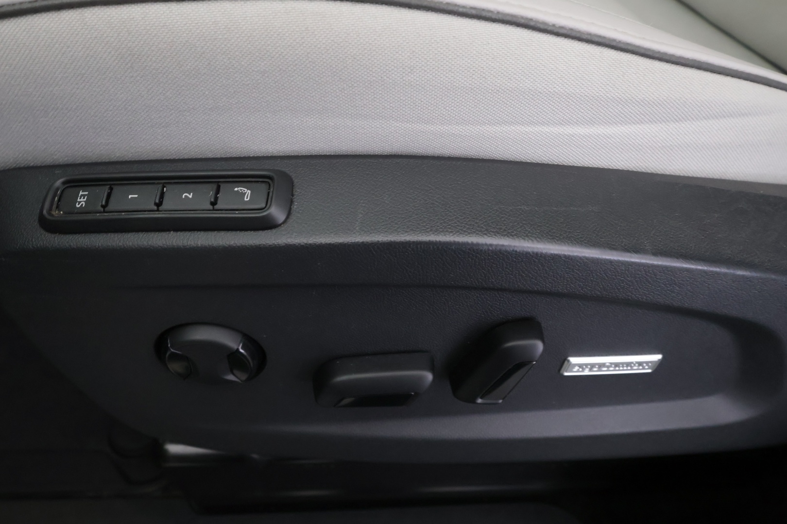 VOLKSWAGEN ID. Buzz 2024