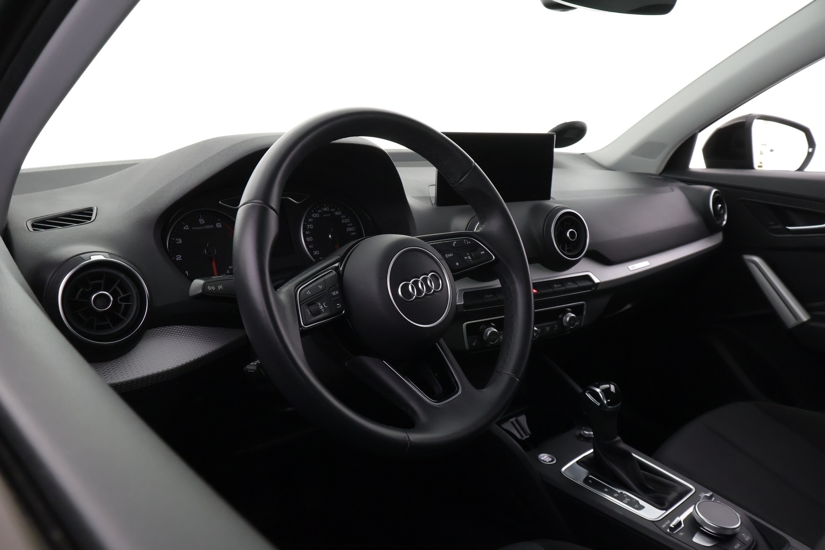 AUDI Q2 2021