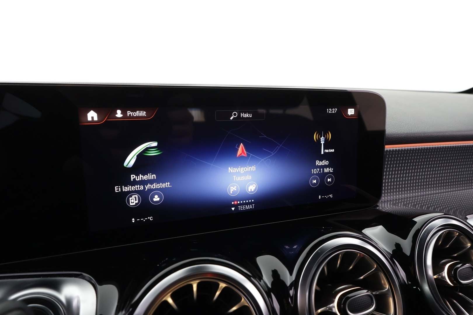 MERCEDES-BENZ EQB 2023