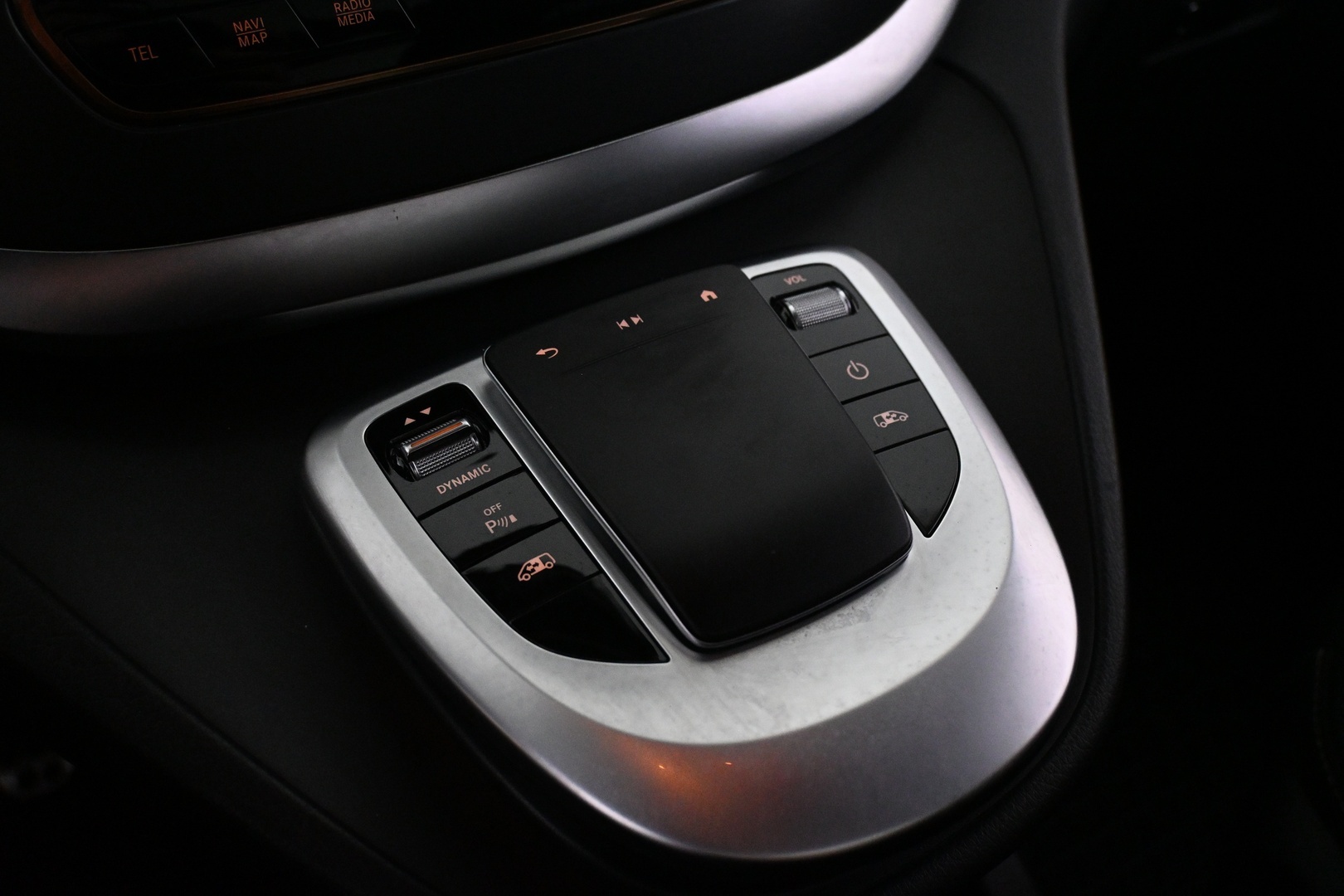MERCEDES-BENZ EQV 2020
