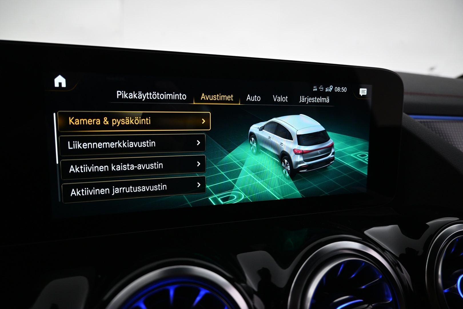 MERCEDES-BENZ EQA 2022