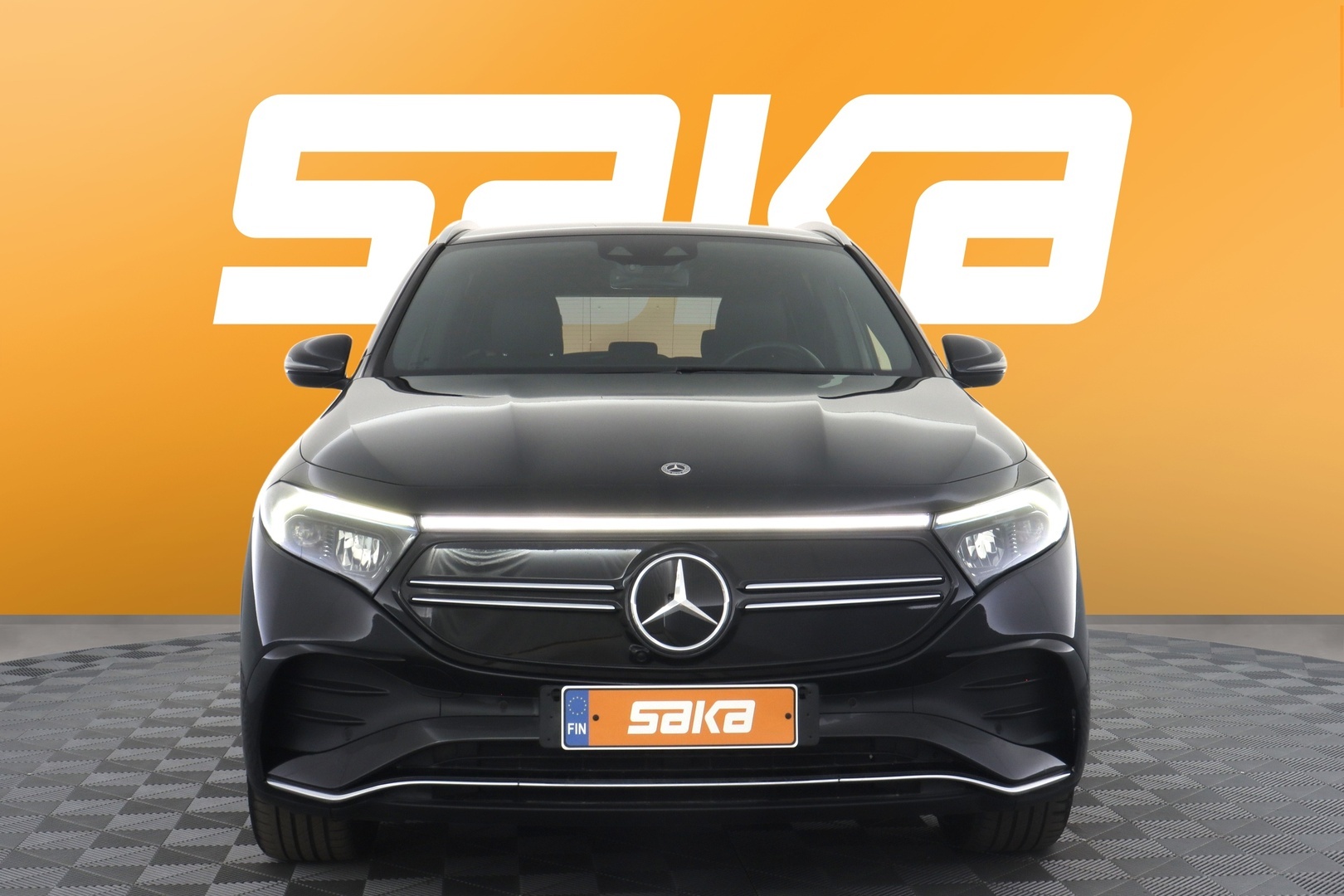 MERCEDES-BENZ EQA 2022