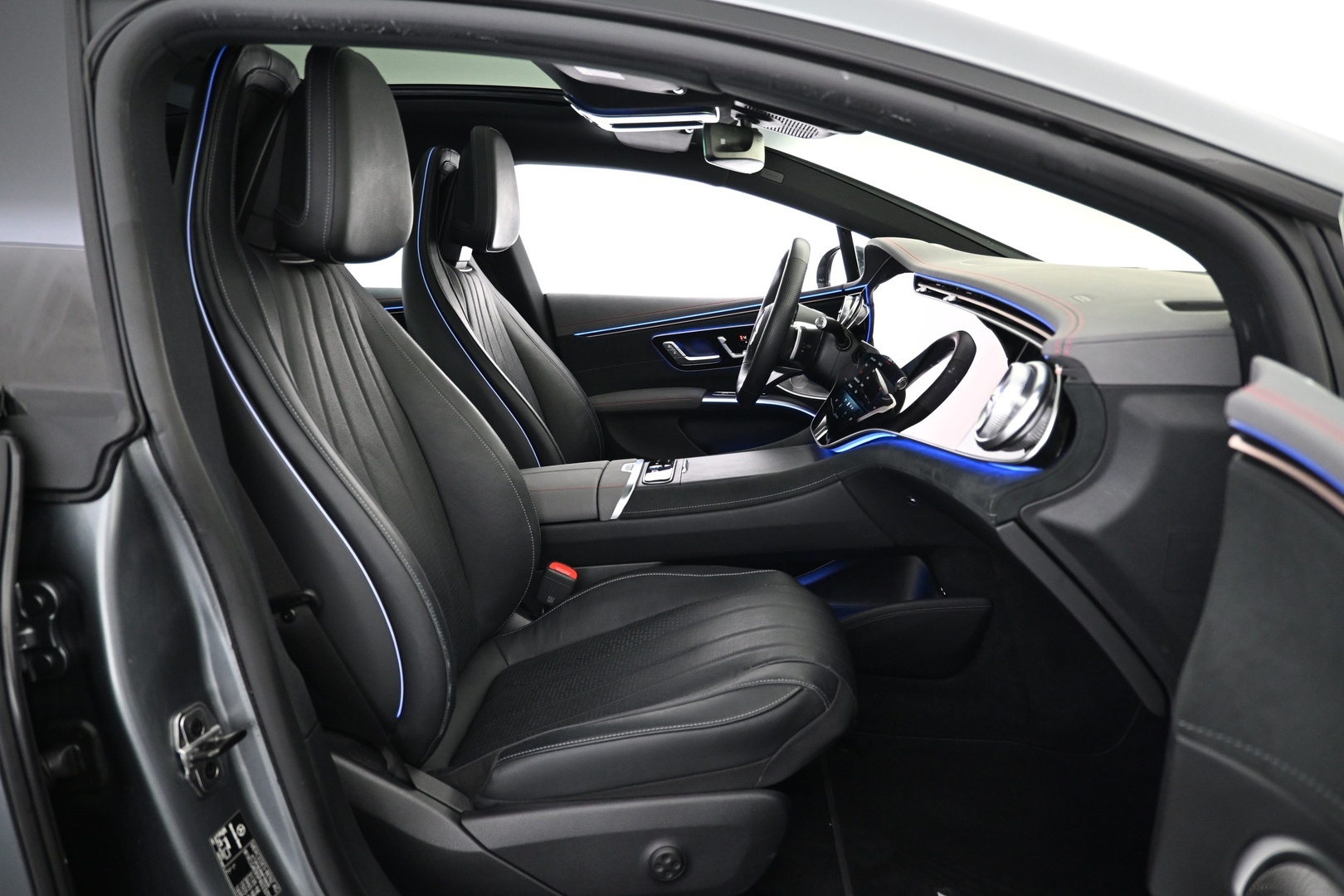 MERCEDES-BENZ EQS 2023