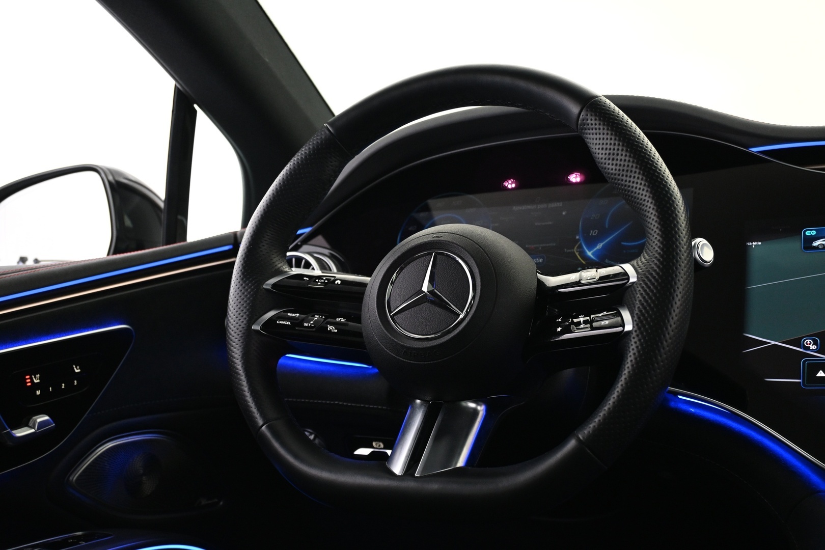 MERCEDES-BENZ EQS 2023