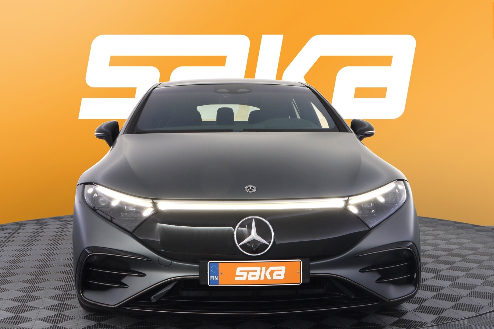 MERCEDES-BENZ EQS 2023