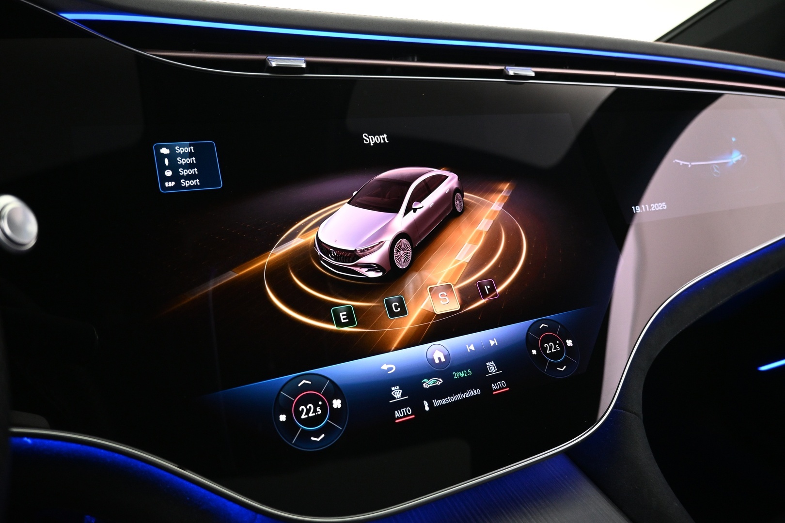 MERCEDES-BENZ EQS 2023