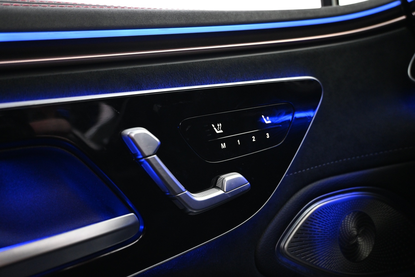 MERCEDES-BENZ EQS 2023