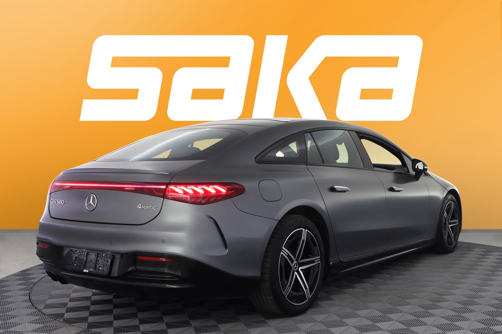 MERCEDES-BENZ EQS 2023