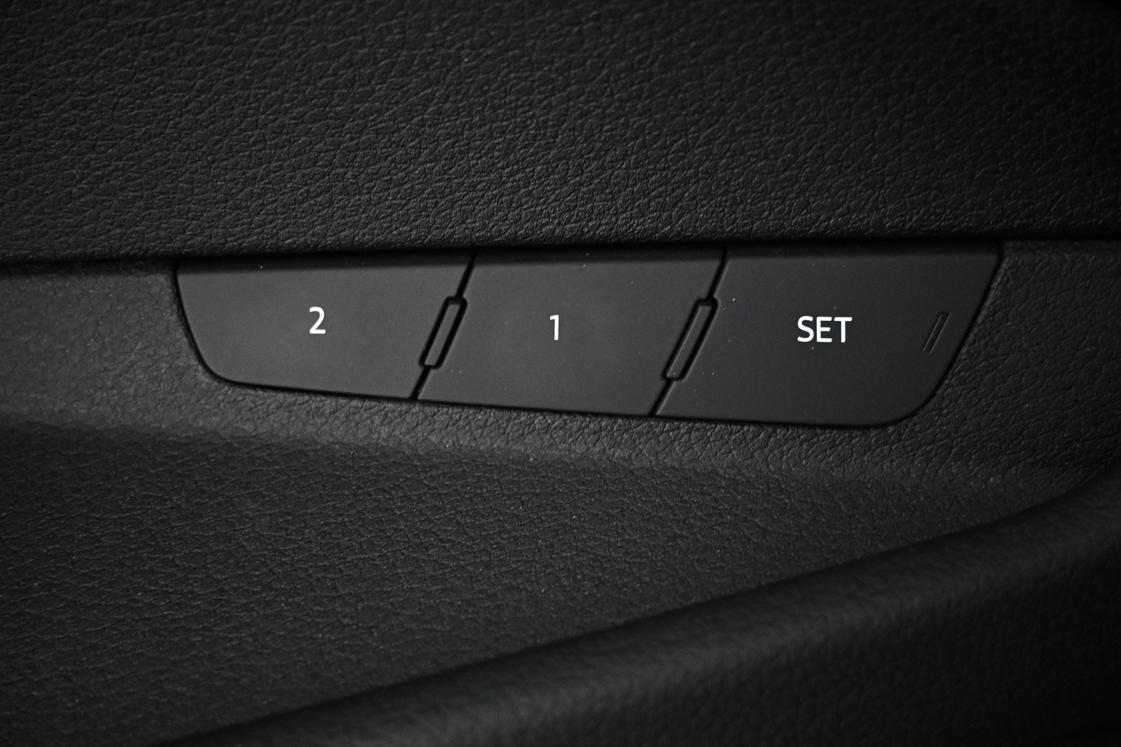 AUDI e-tron 2023