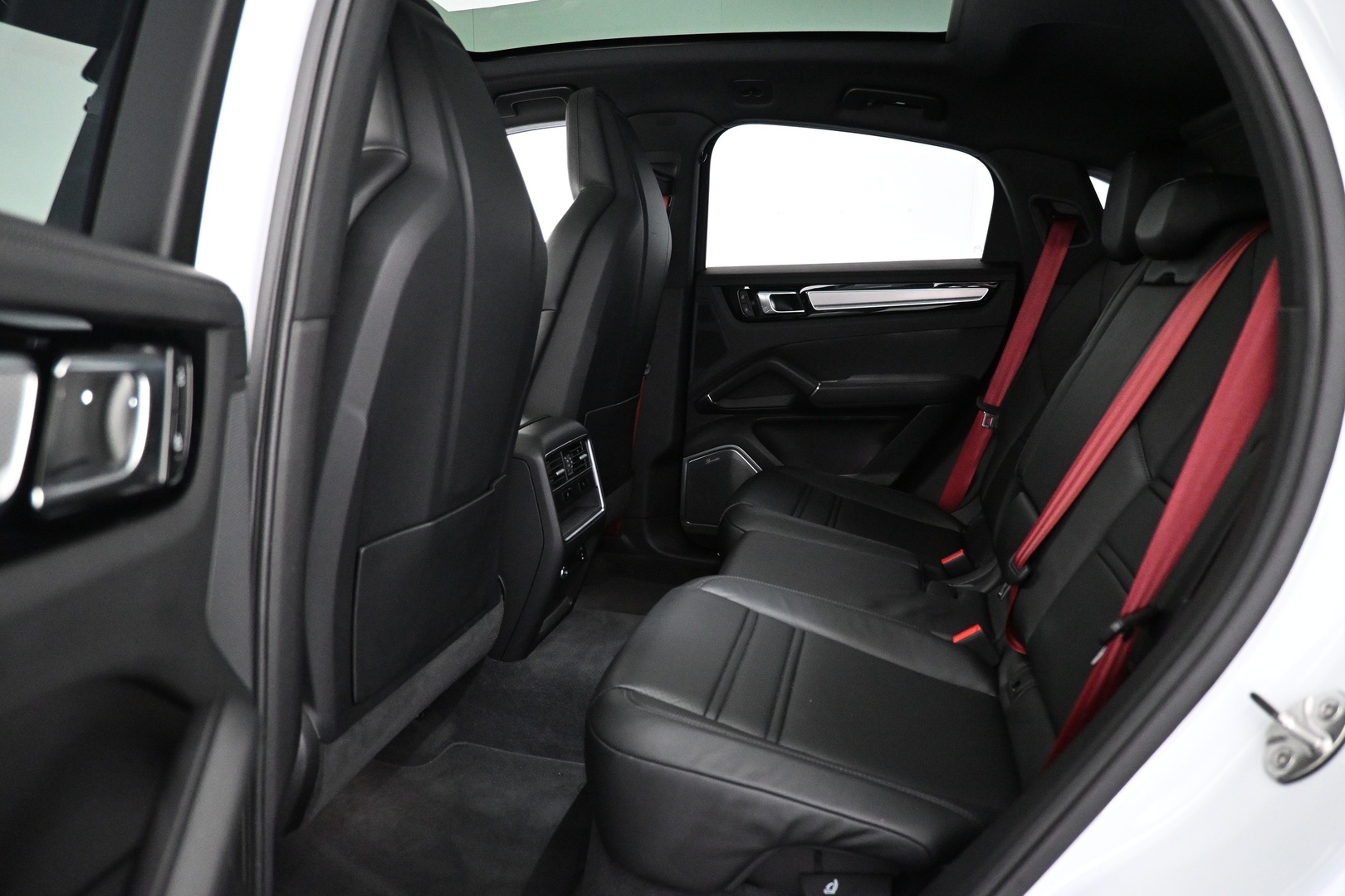 PORSCHE Cayenne 2023