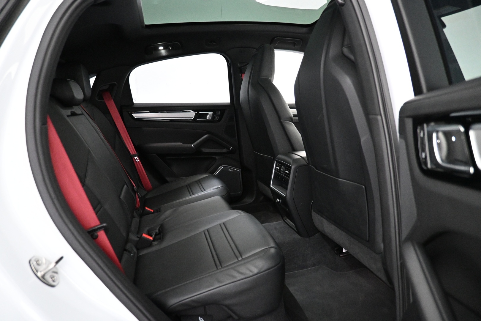 PORSCHE Cayenne 2023