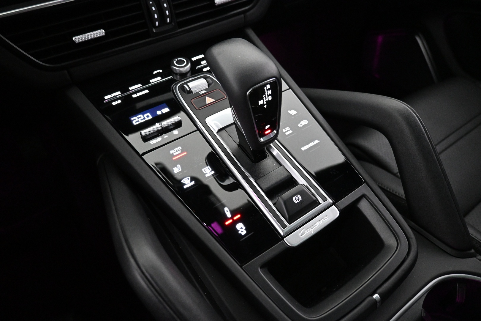 PORSCHE Cayenne 2023