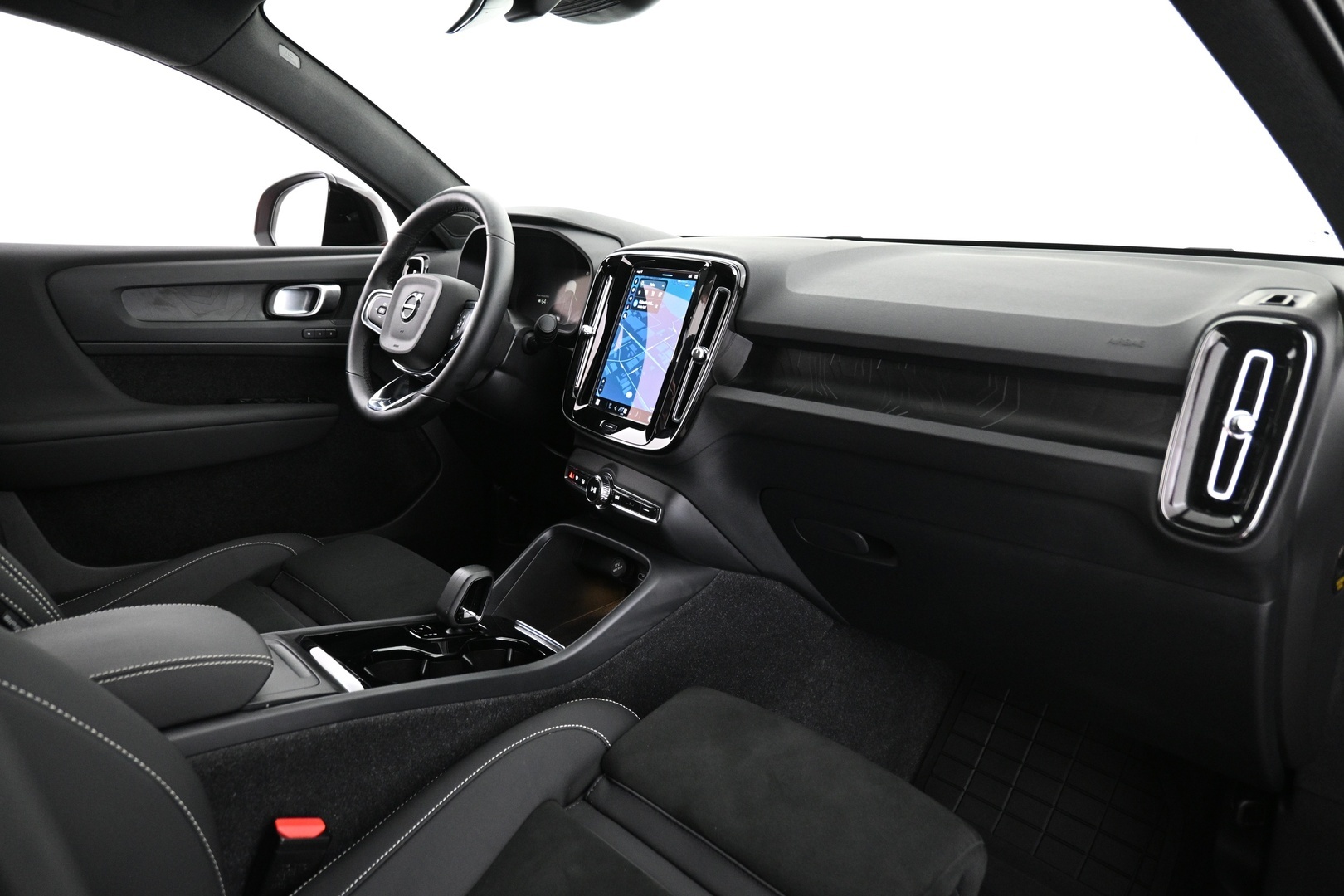 VOLVO C40 2023