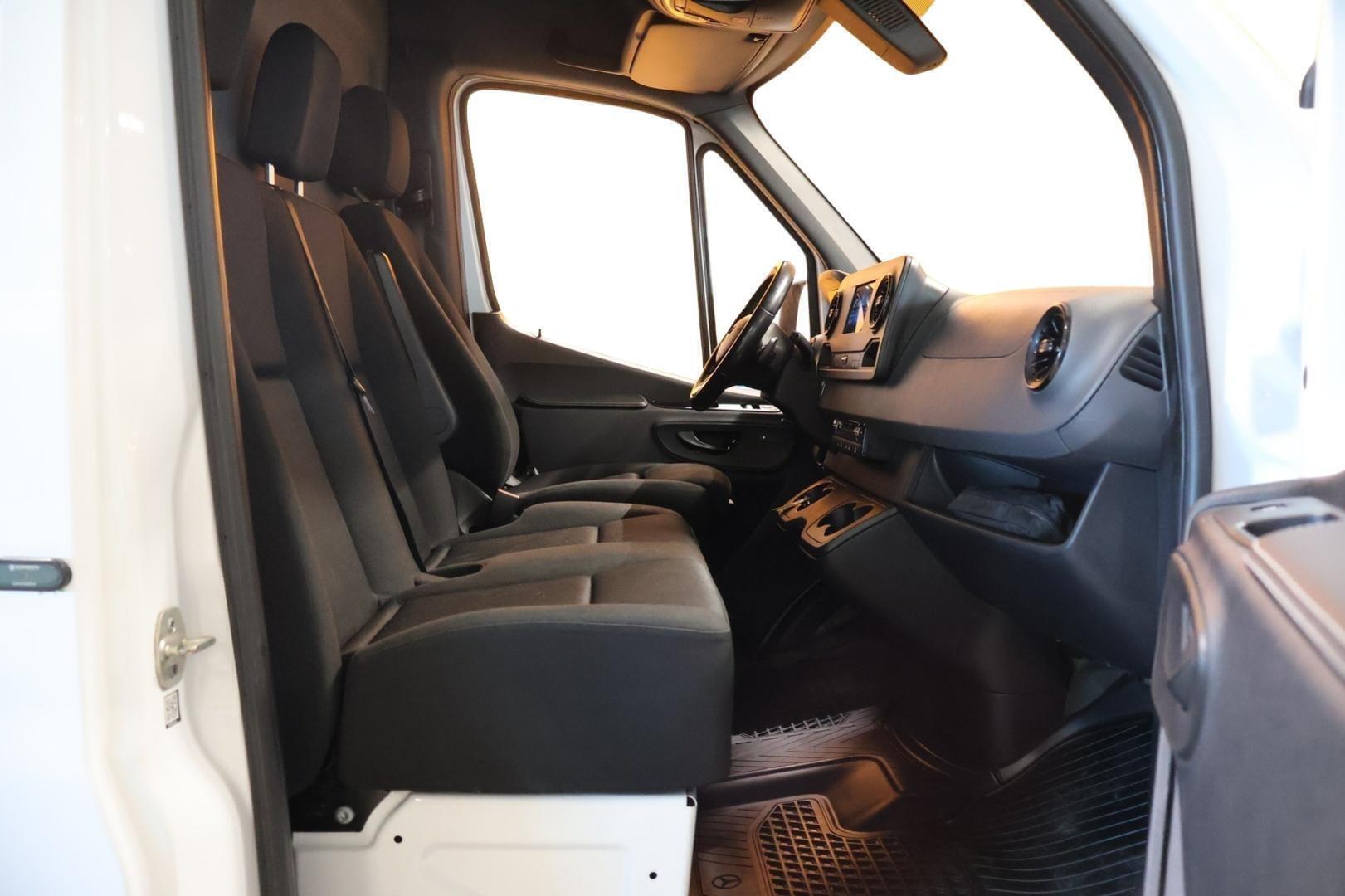 MERCEDES-BENZ Sprinter 2021