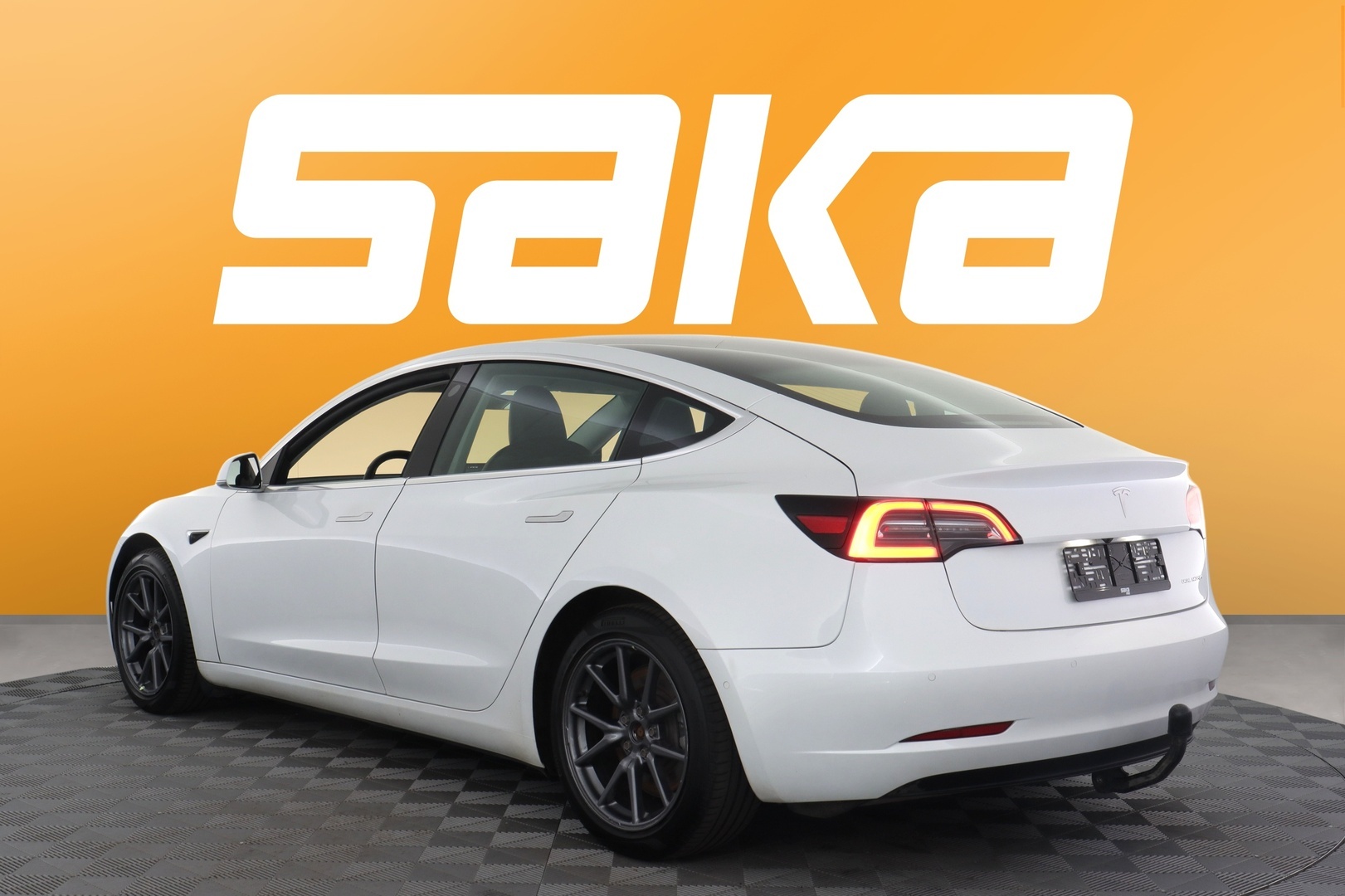 TESLA Model 3 2020