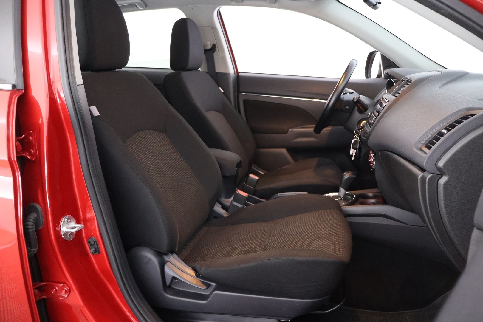MITSUBISHI ASX 2016