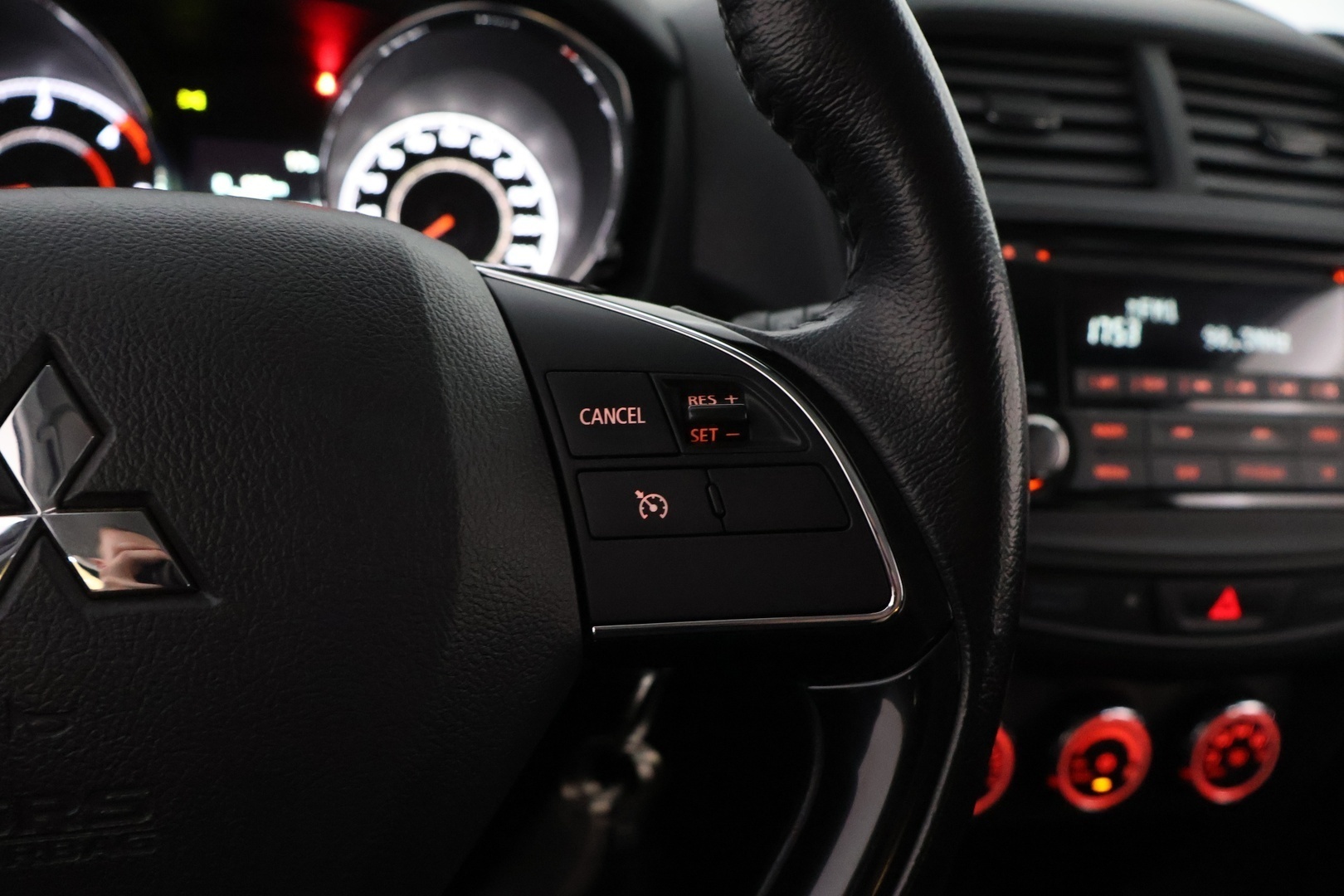 MITSUBISHI ASX 2016