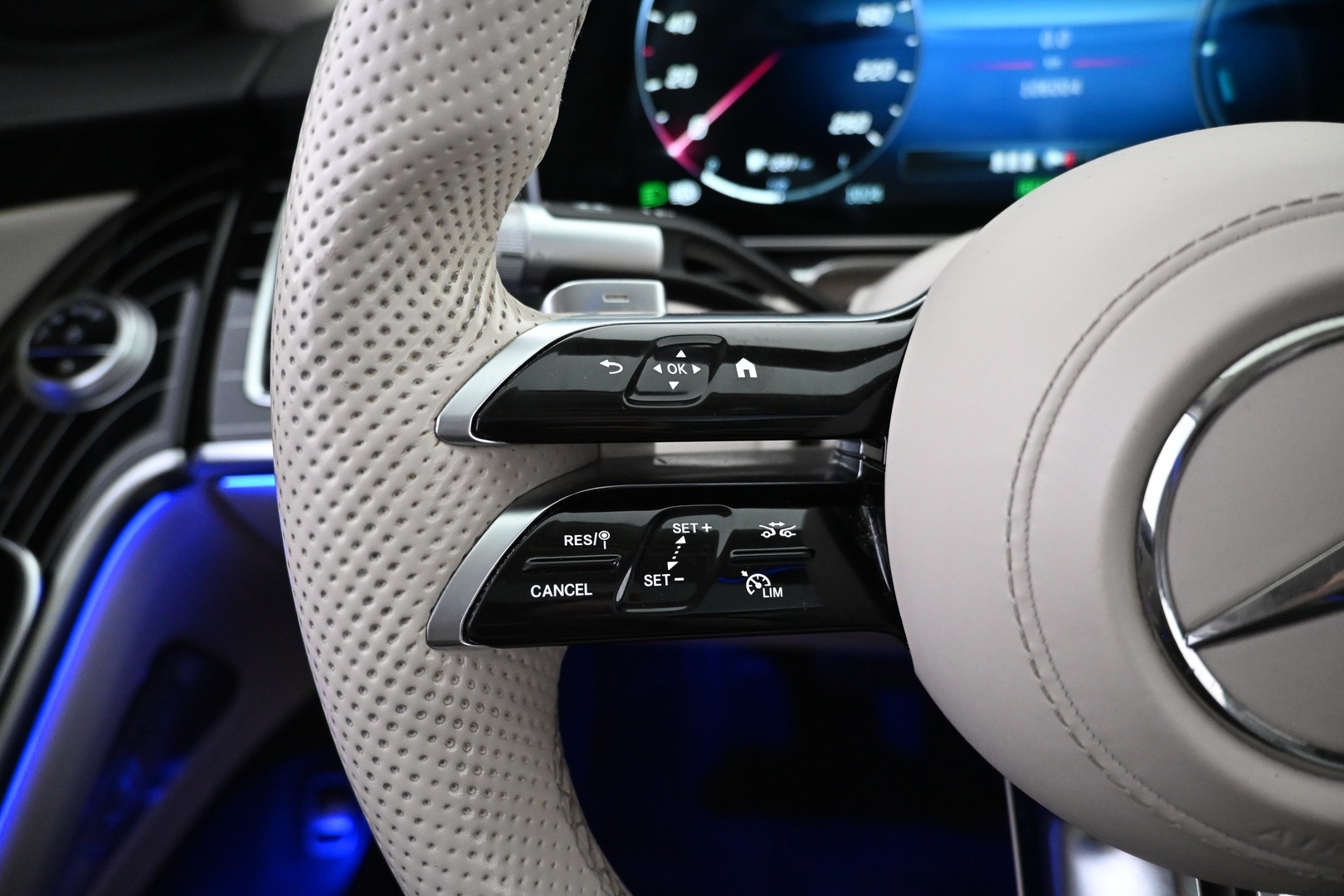 MERCEDES-BENZ S 2022