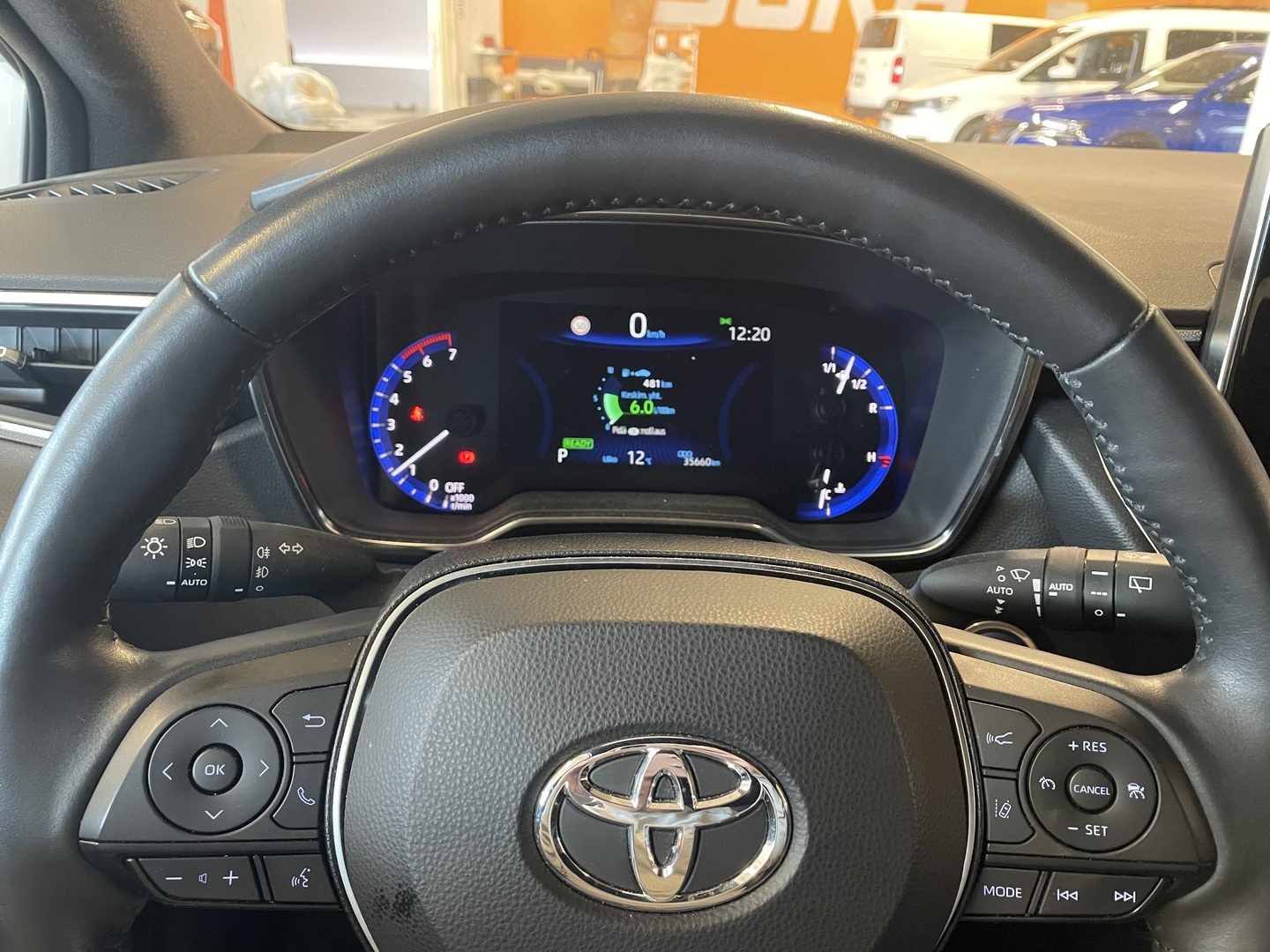 TOYOTA Corolla 2023
