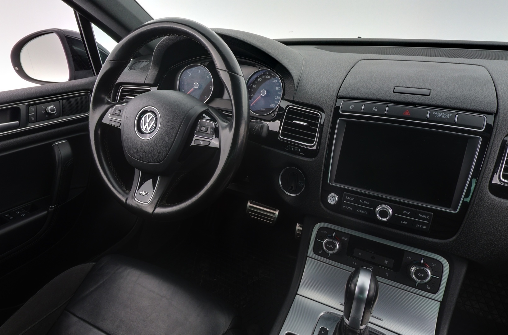 VOLKSWAGEN Touareg 2017