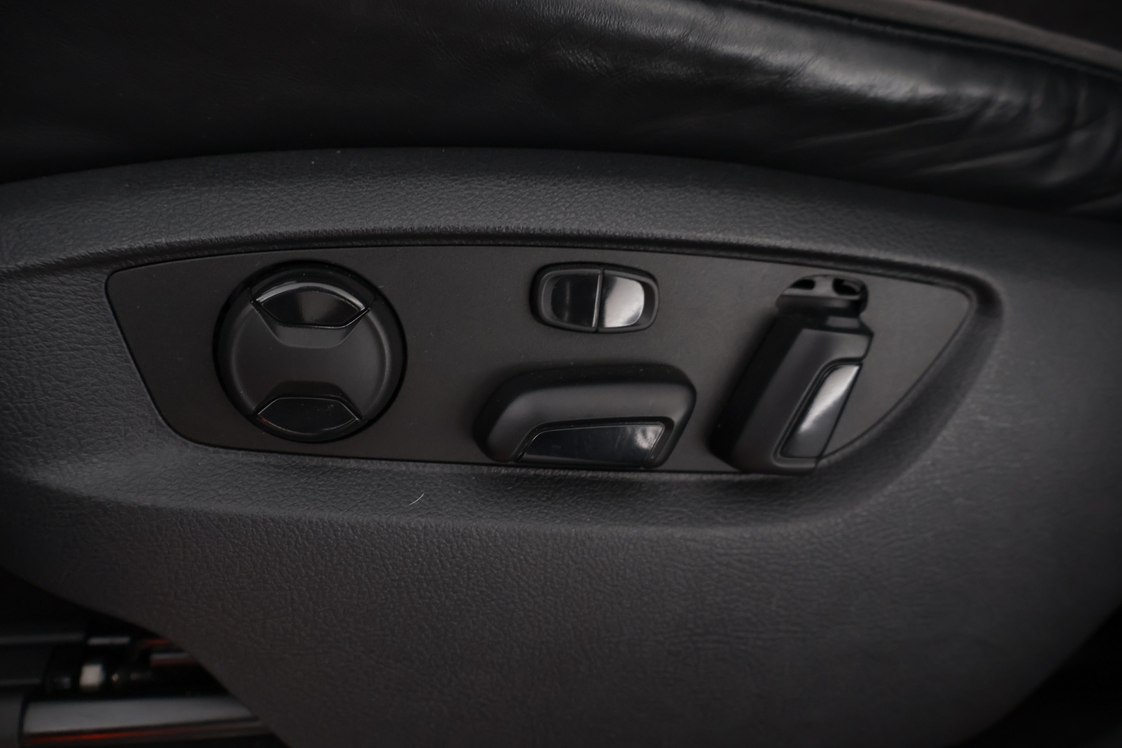 VOLKSWAGEN Touareg 2017