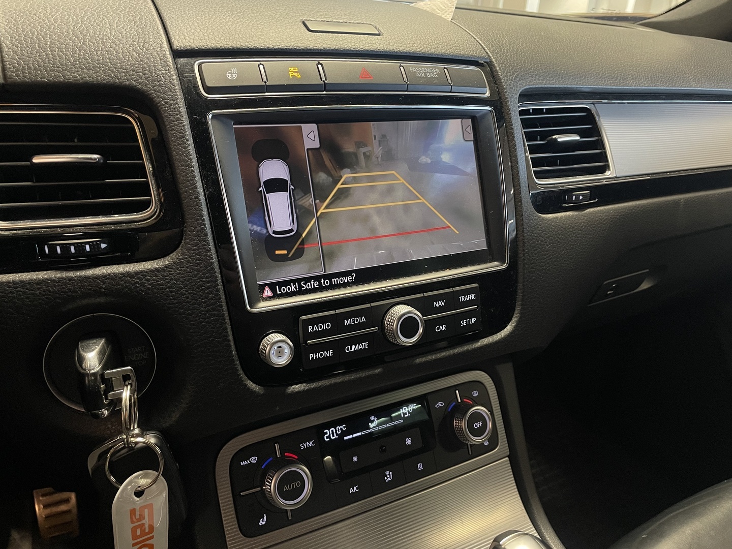 VOLKSWAGEN Touareg 2017