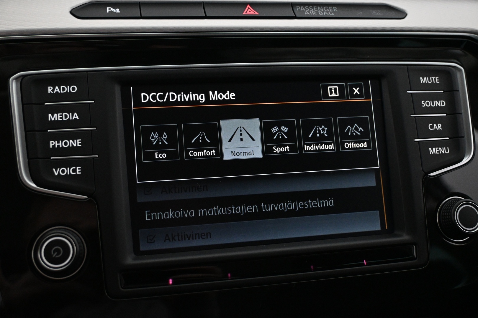 VOLKSWAGEN Passat 2016