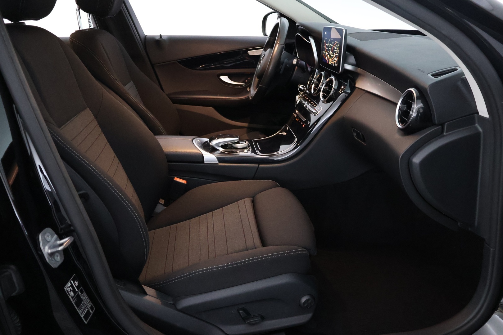 MERCEDES-BENZ C 2018