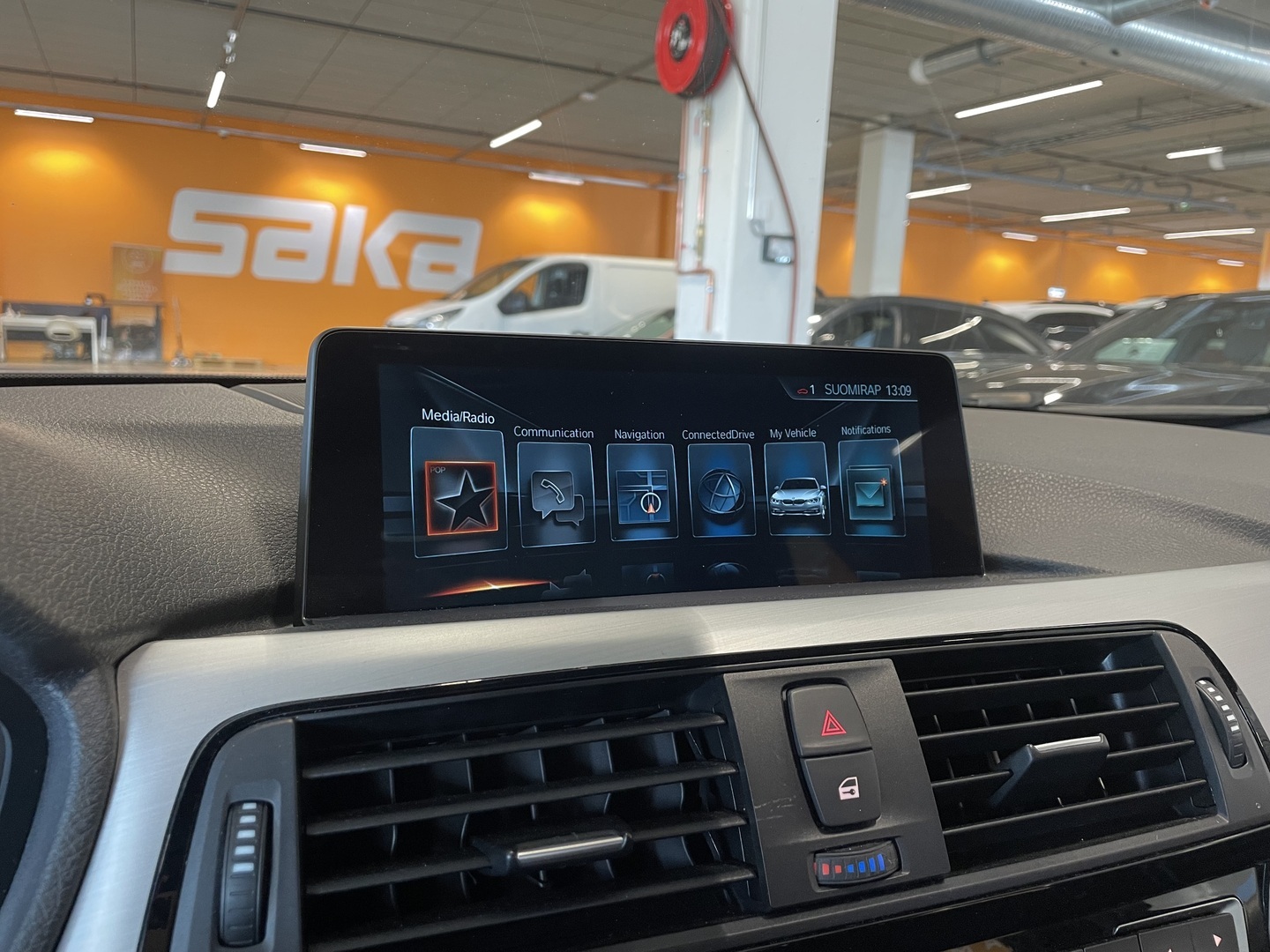 BMW 330 2017