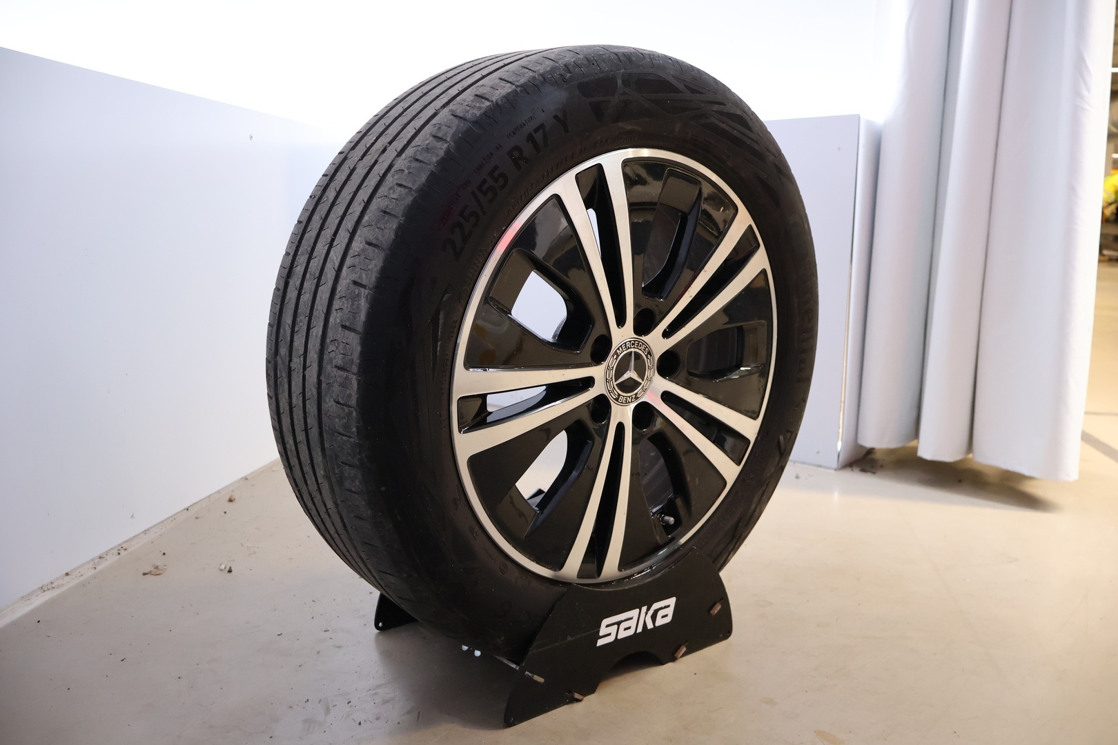 MERCEDES-BENZ E 2022