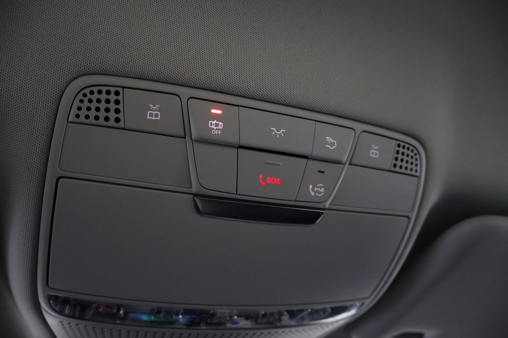 MERCEDES-BENZ E 2022