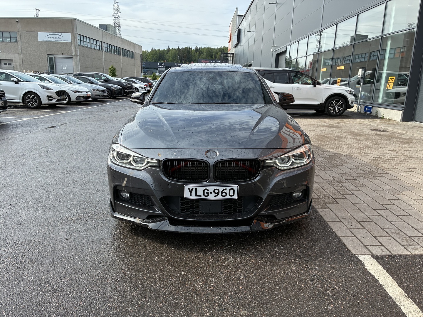 BMW 330 2016