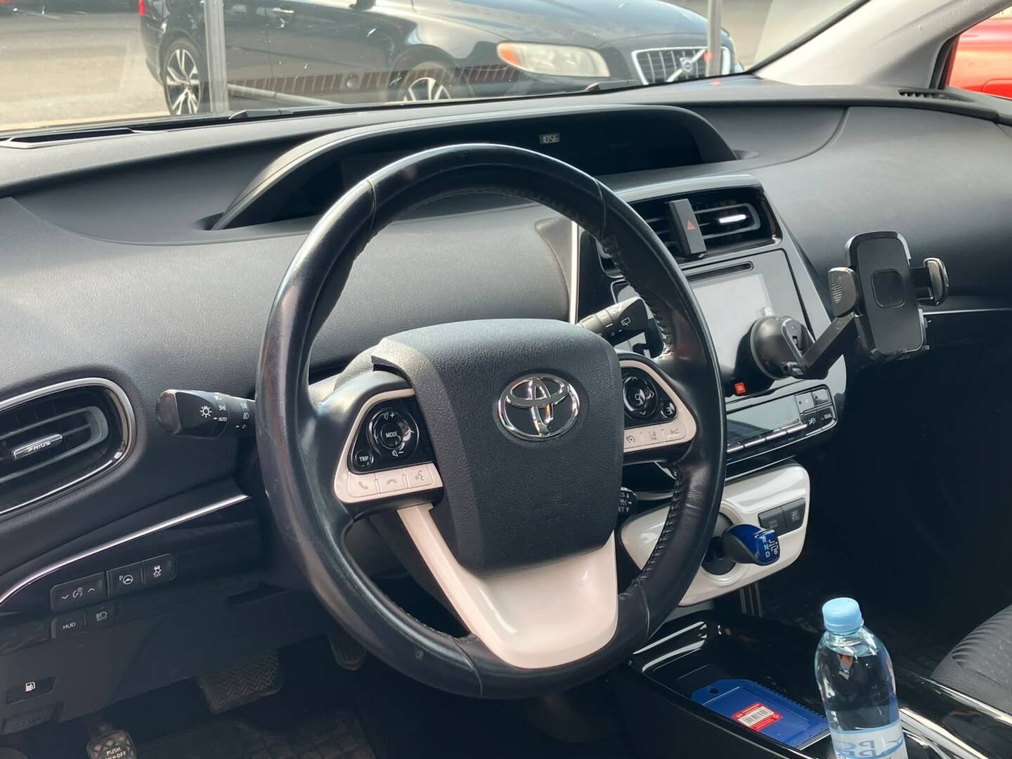 TOYOTA Prius 2018