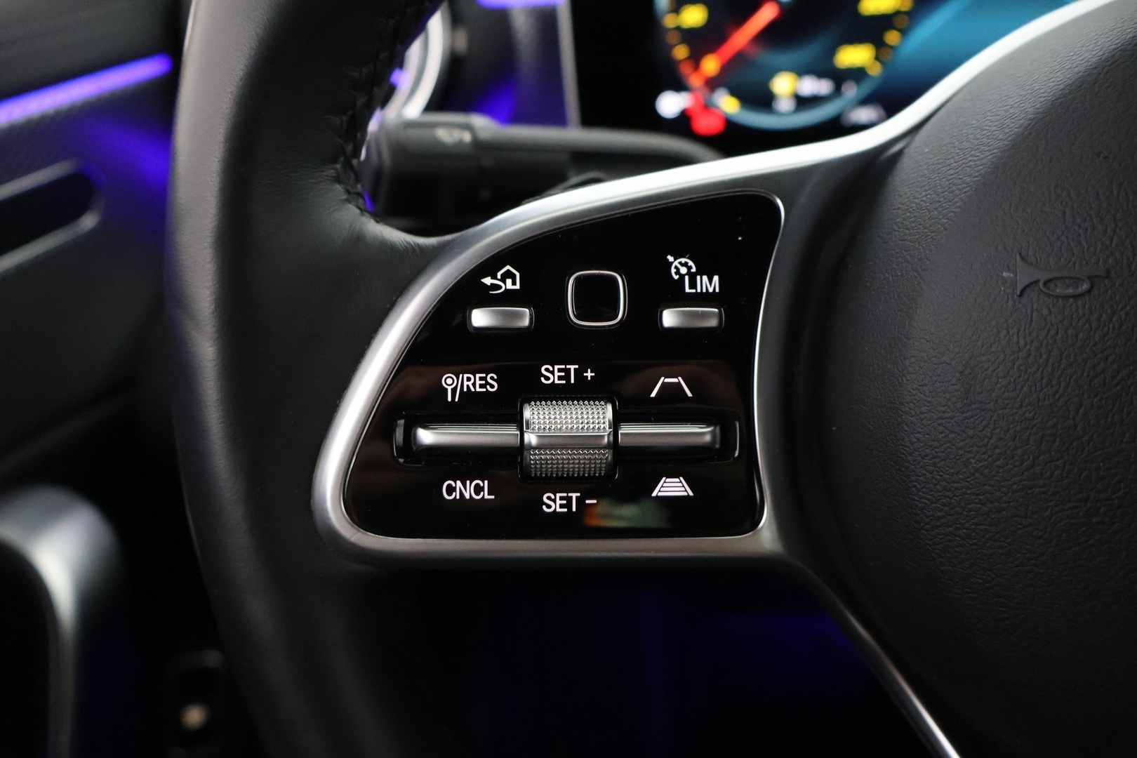 MERCEDES-BENZ CLA 2020