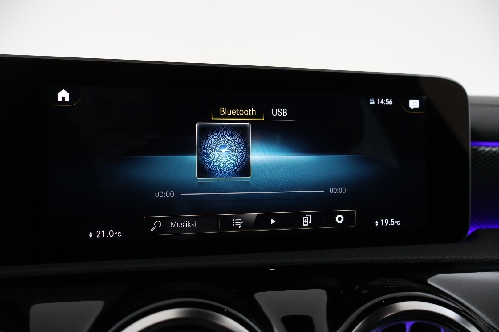 MERCEDES-BENZ CLA 2020