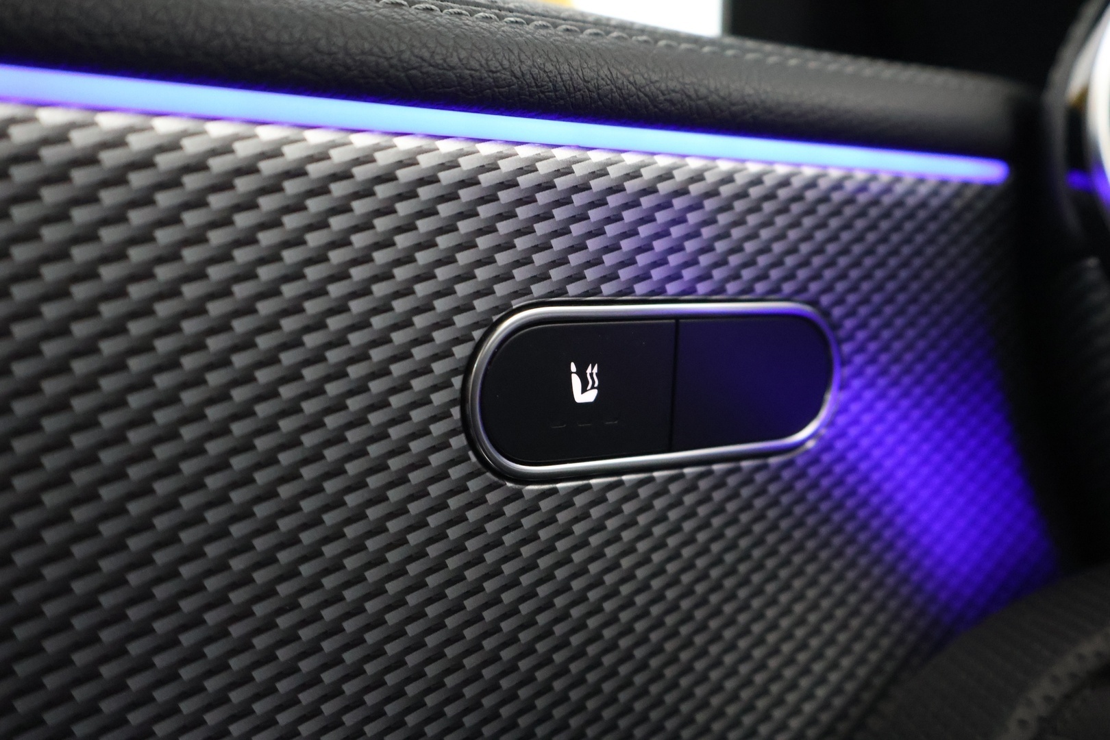 MERCEDES-BENZ CLA 2020