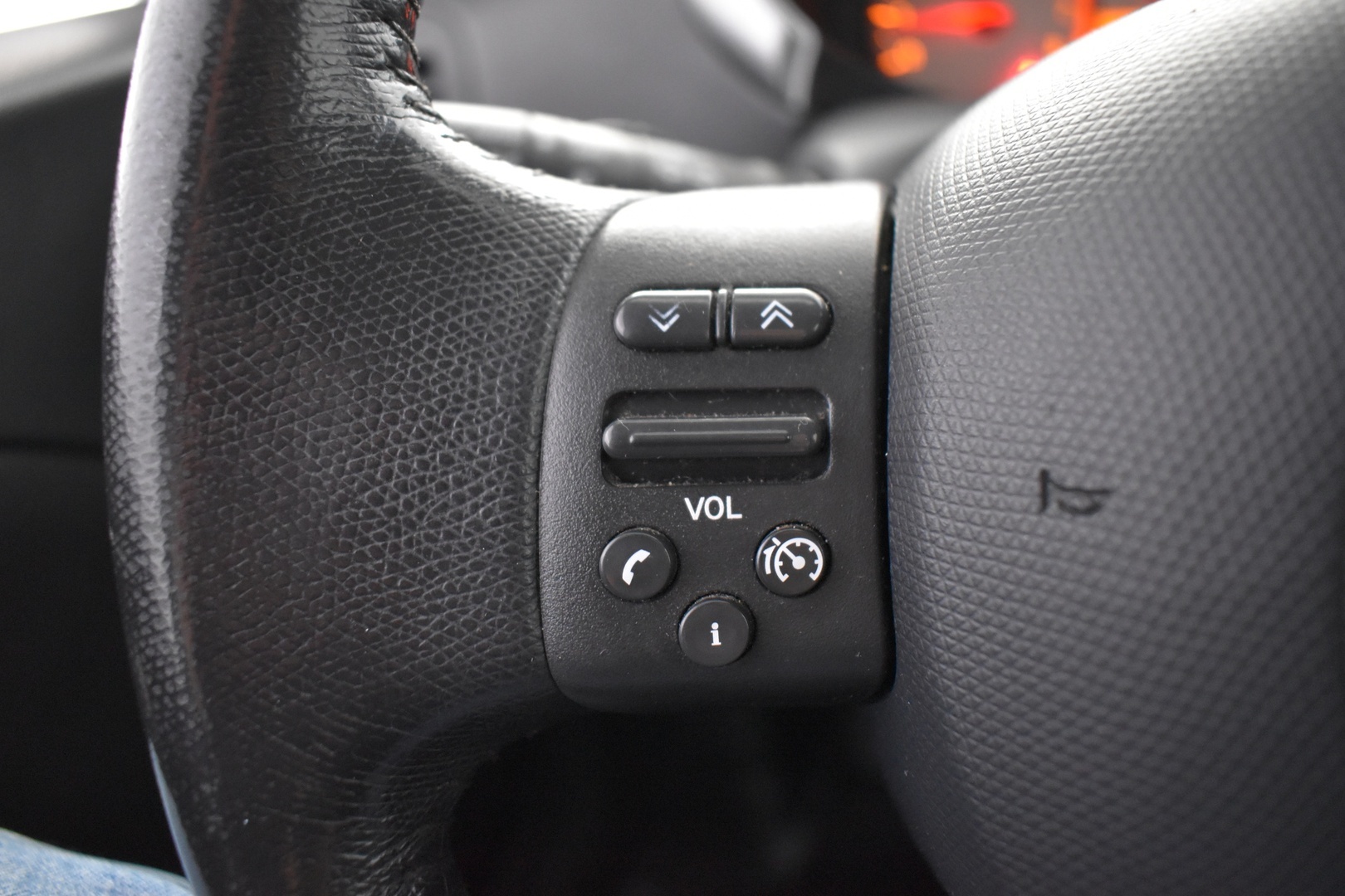 NISSAN Micra 2008