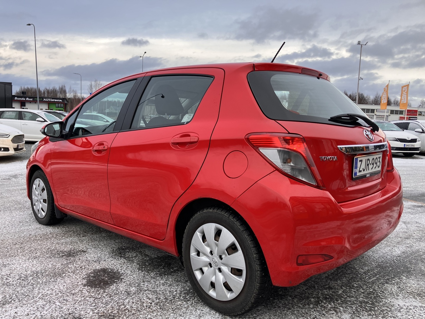 TOYOTA Yaris 2012