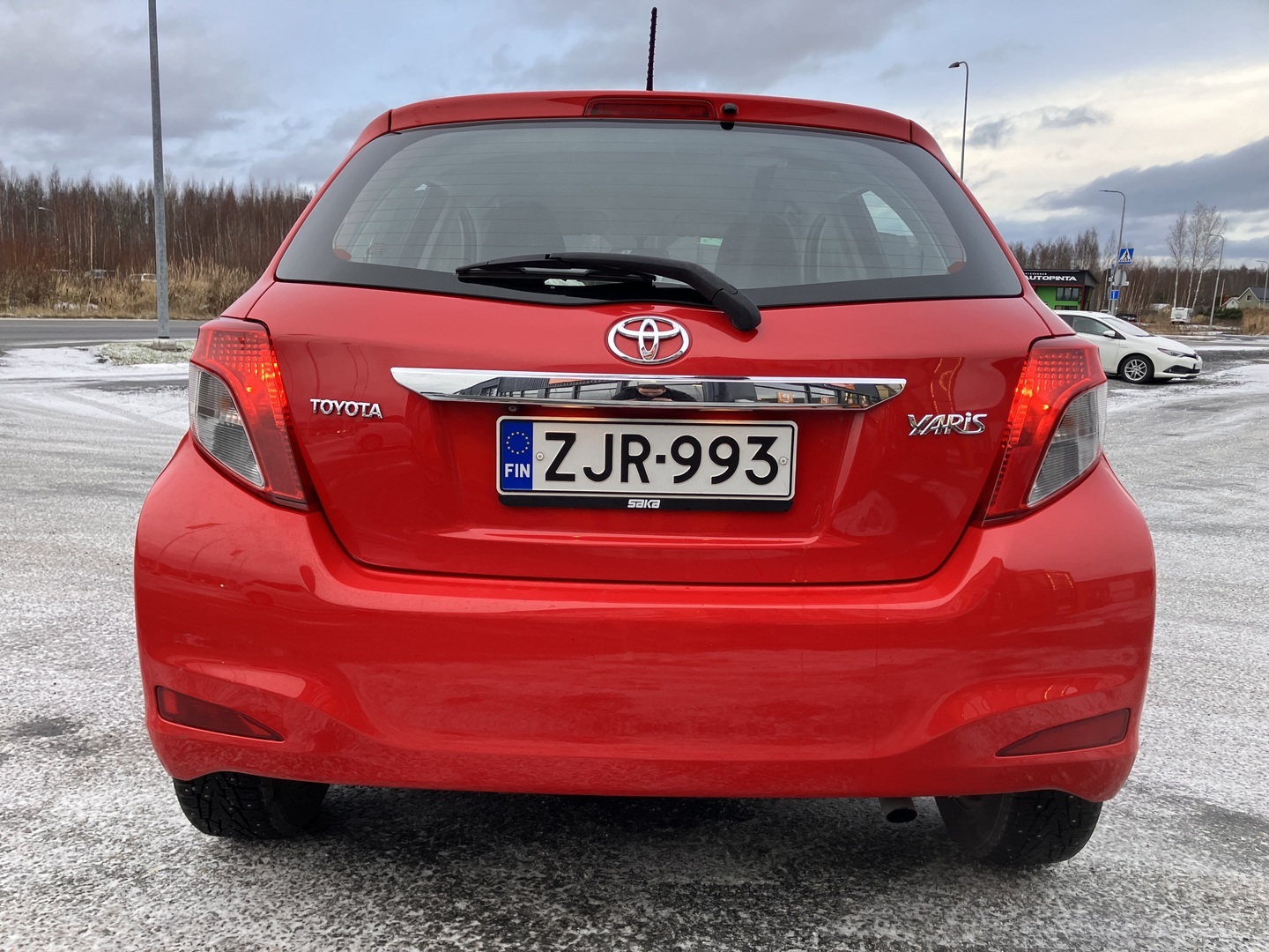 TOYOTA Yaris 2012