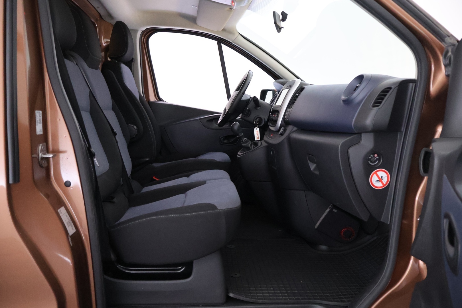 OPEL Vivaro 2015