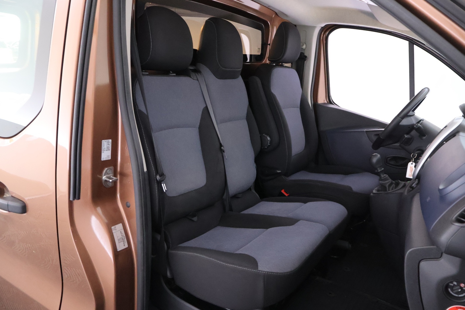 OPEL Vivaro 2015