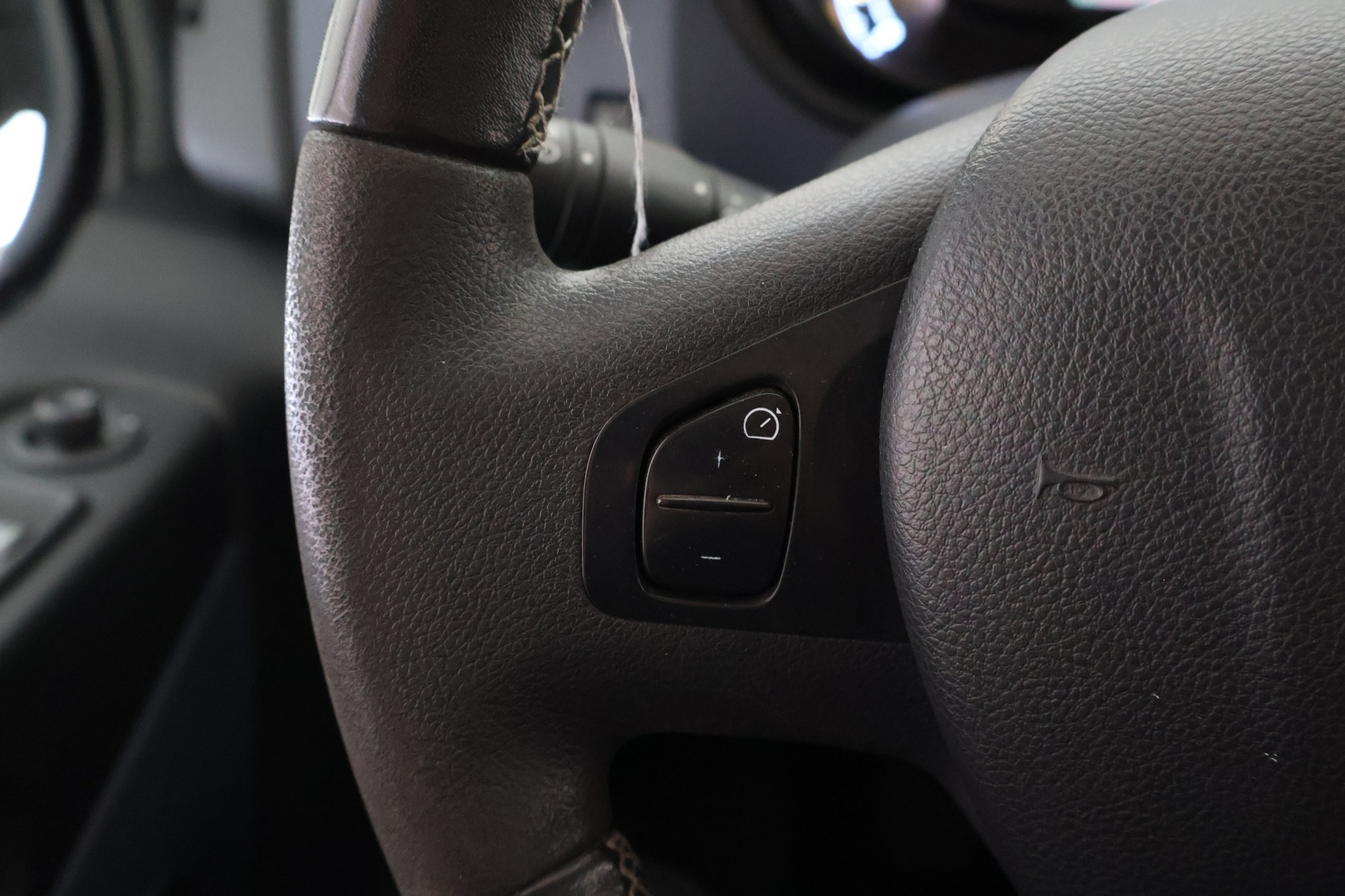 OPEL Vivaro 2015