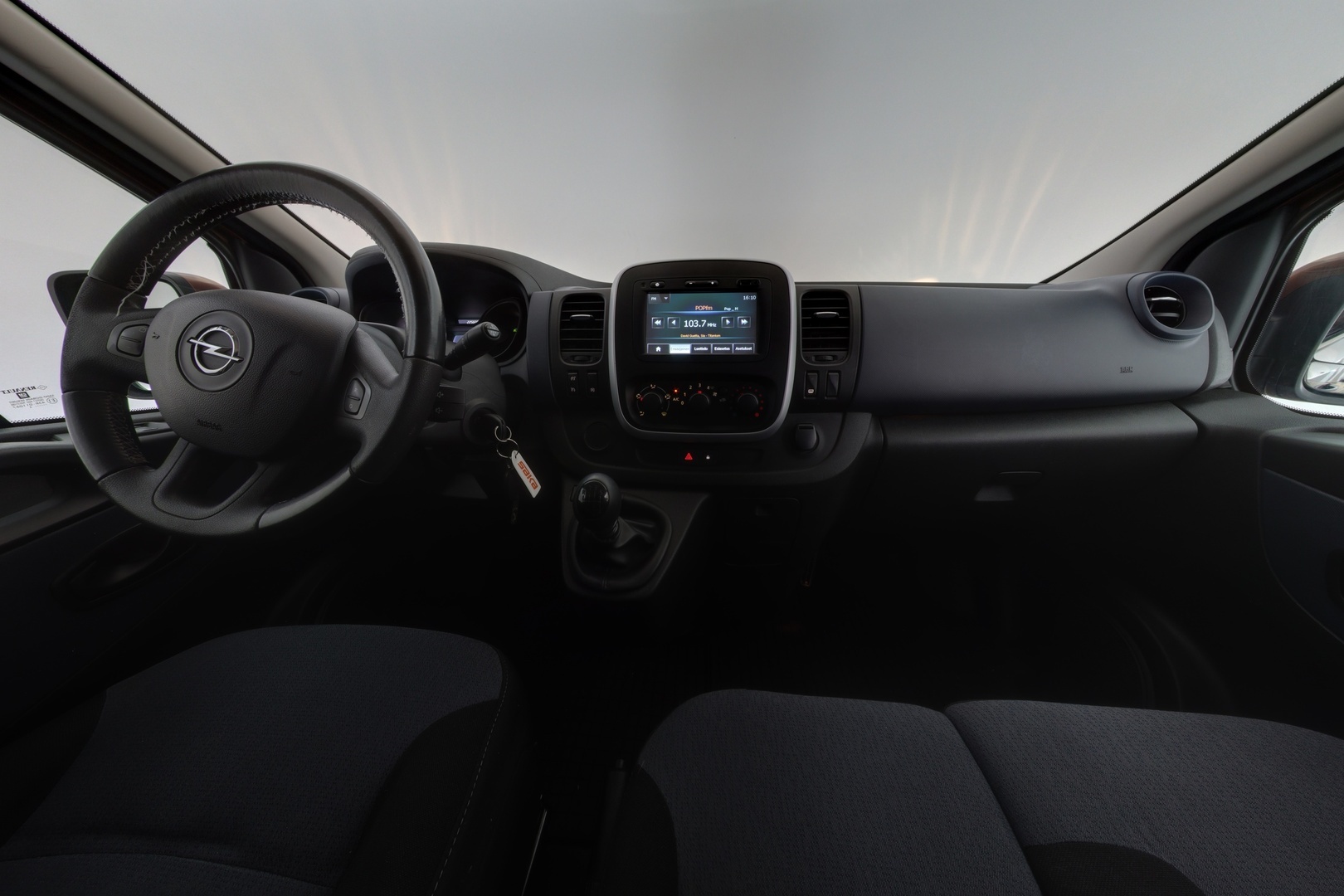 OPEL Vivaro 2015
