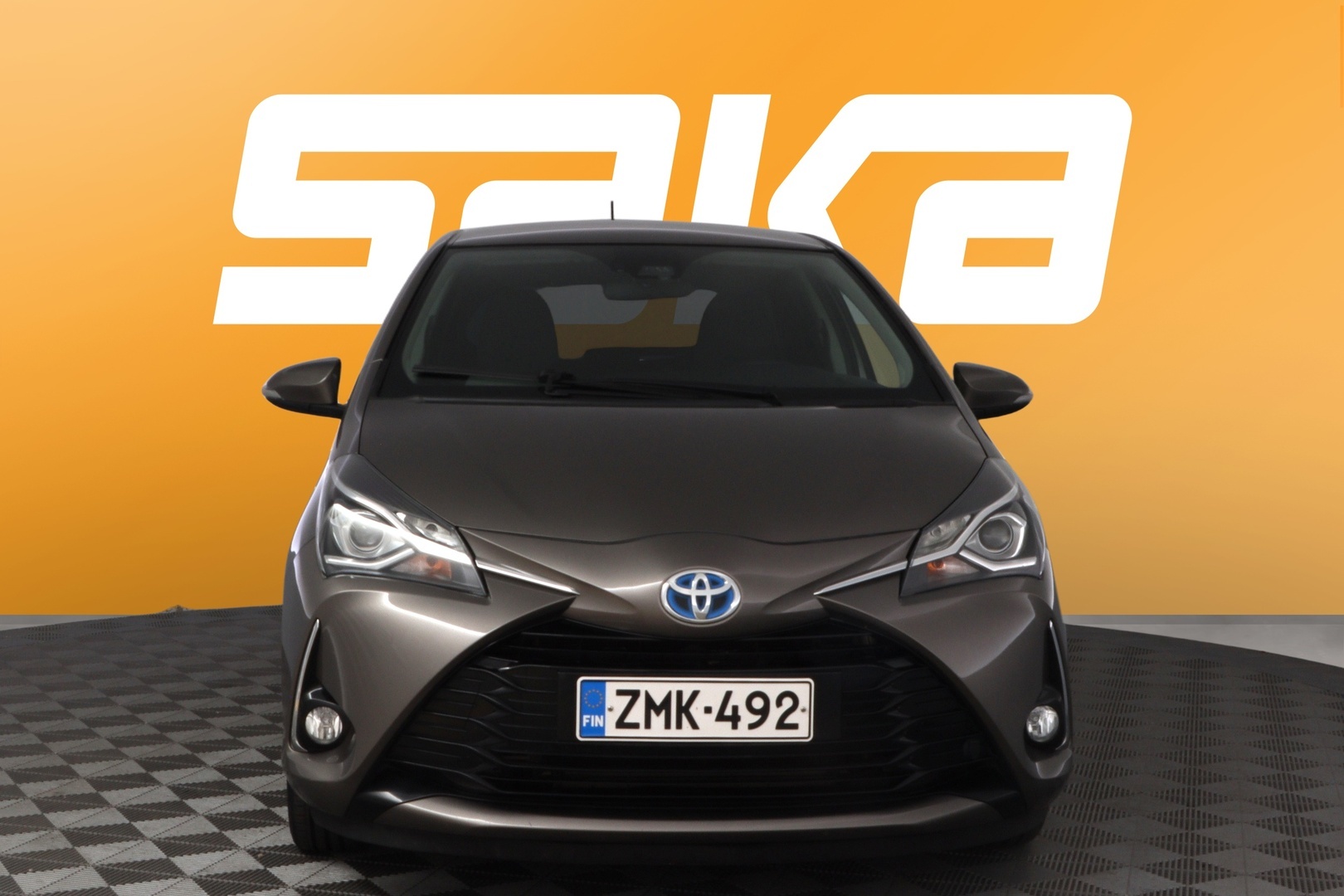 TOYOTA Yaris 2018