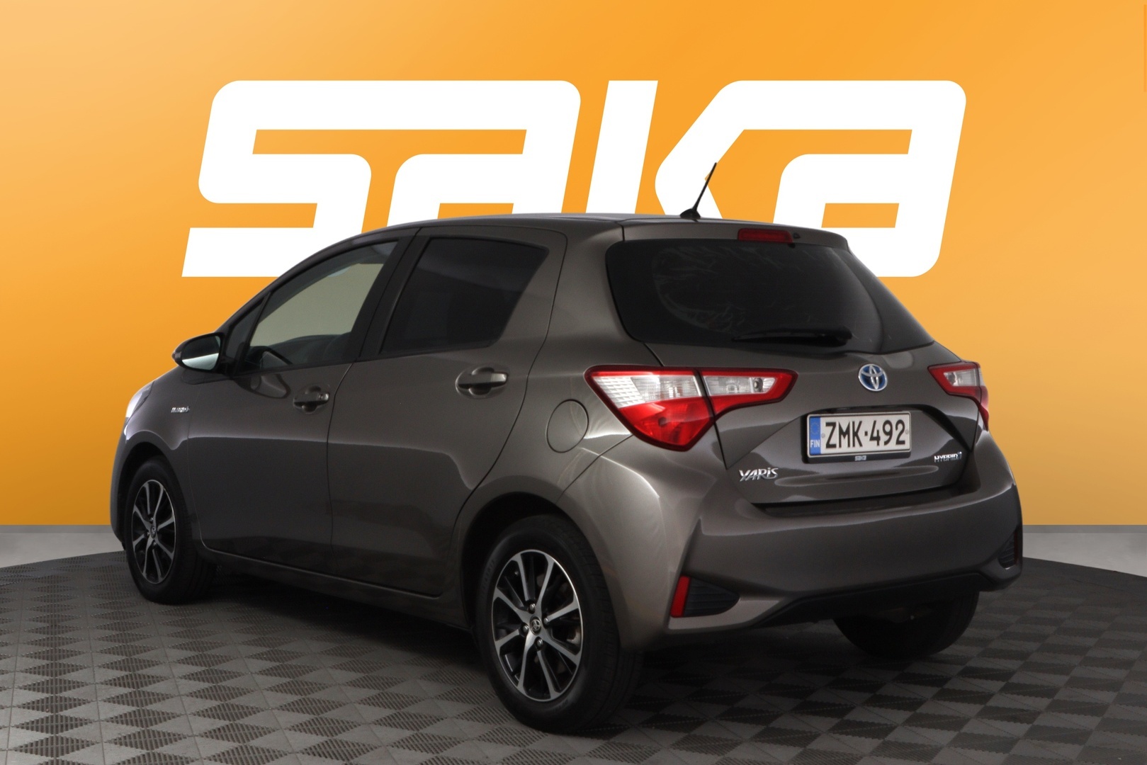 TOYOTA Yaris 2018