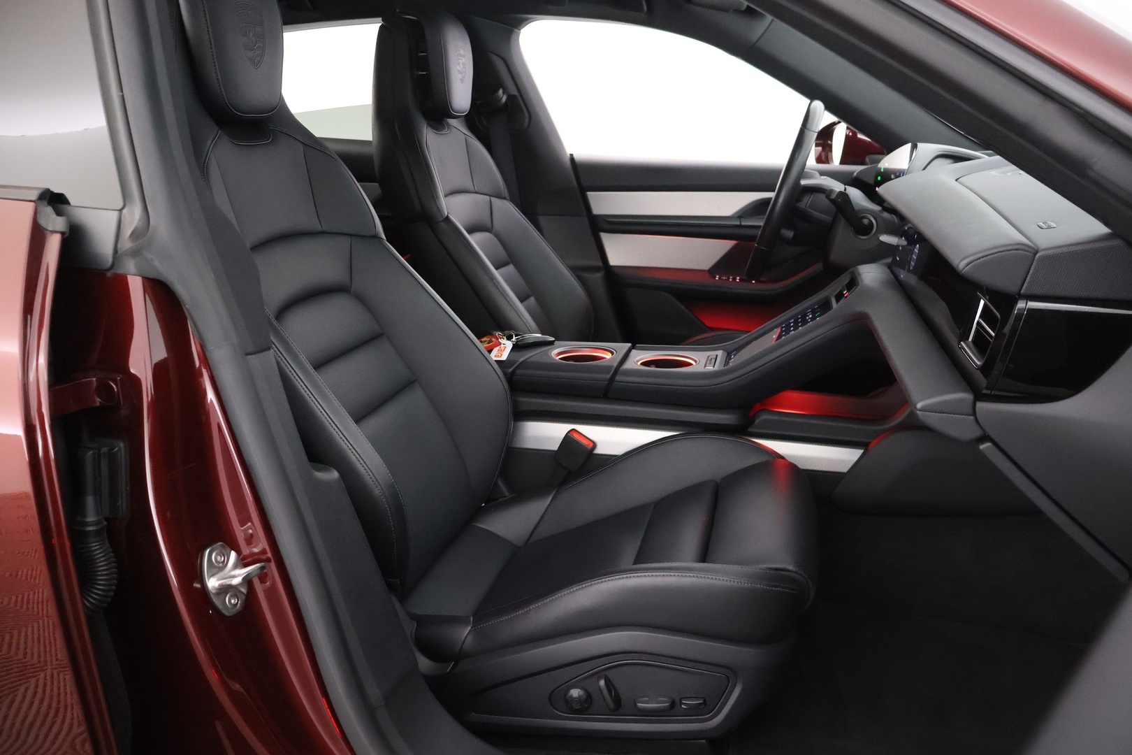 PORSCHE Taycan 2022