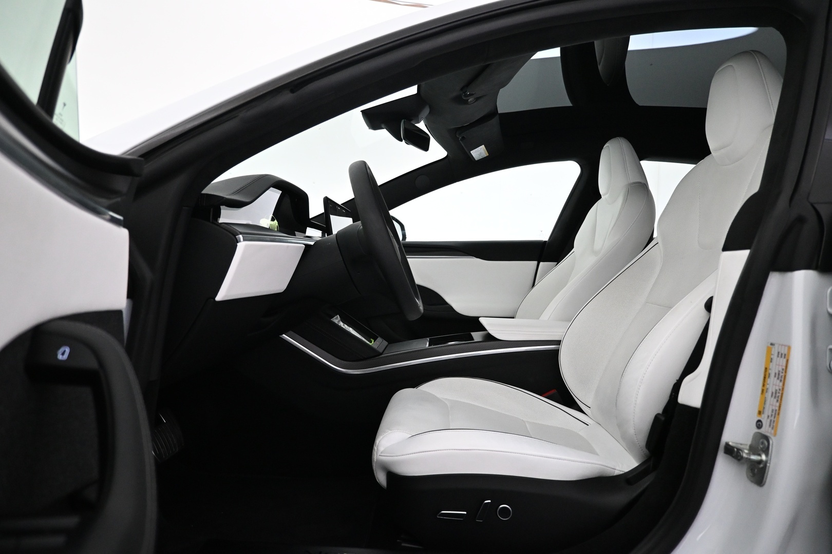 TESLA Model S 2023