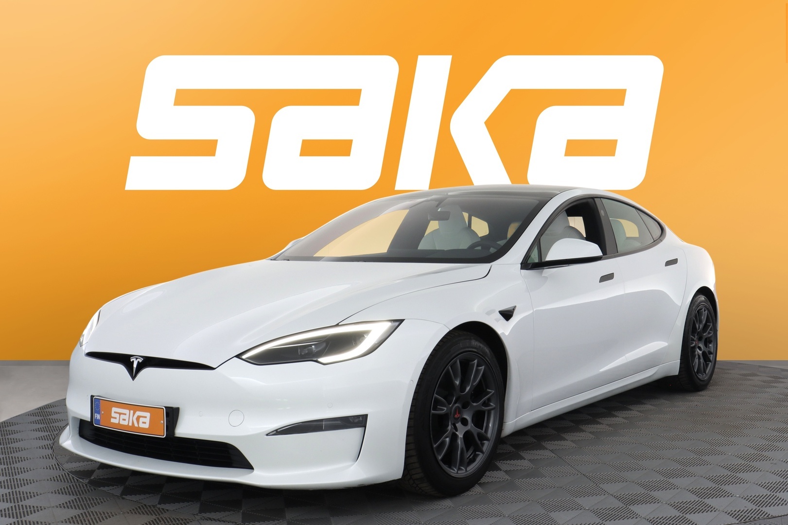 TESLA Model S 2023